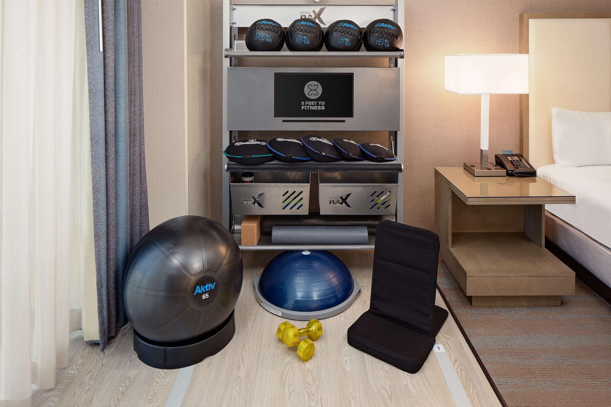 Doubletree By Hilton Irvine Spectrum Екстер'єр фото