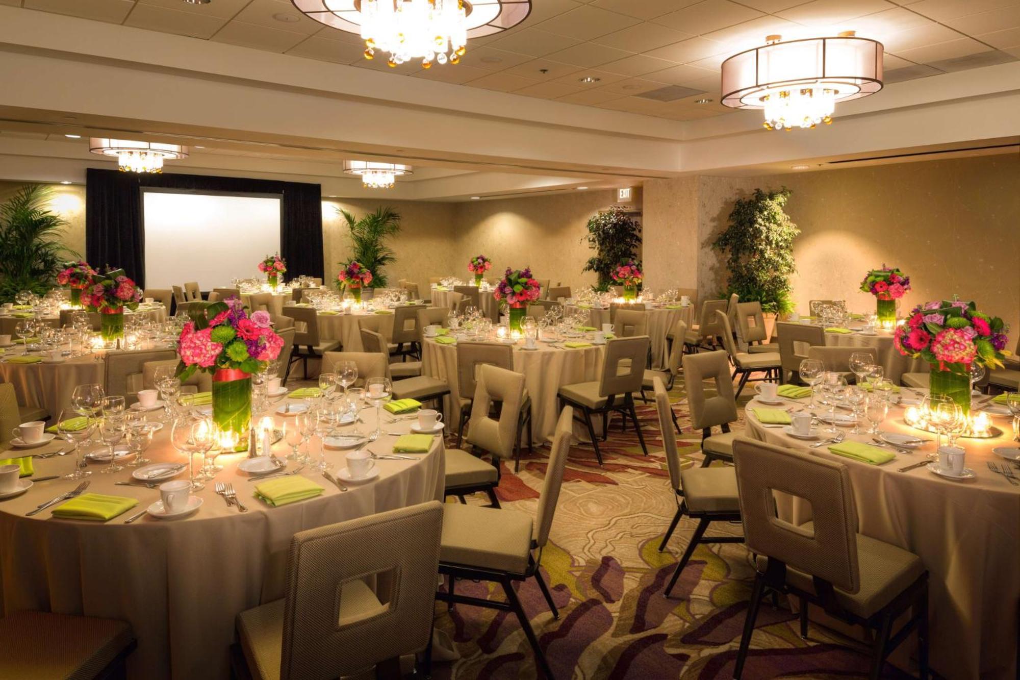 Doubletree By Hilton Irvine Spectrum Екстер'єр фото