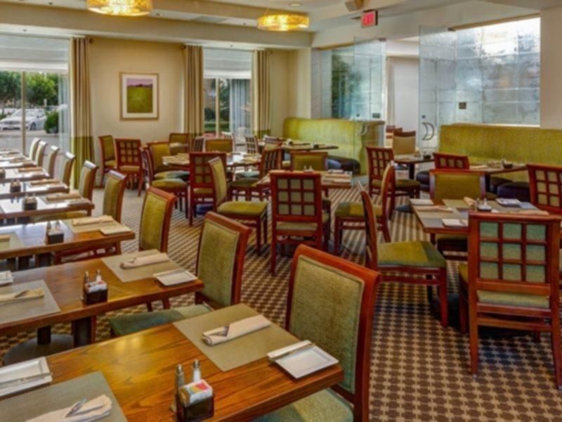 Doubletree By Hilton Irvine Spectrum Екстер'єр фото